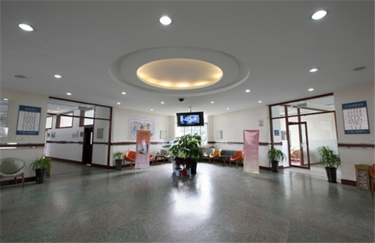 锦州市中心医院体检中心环境图2