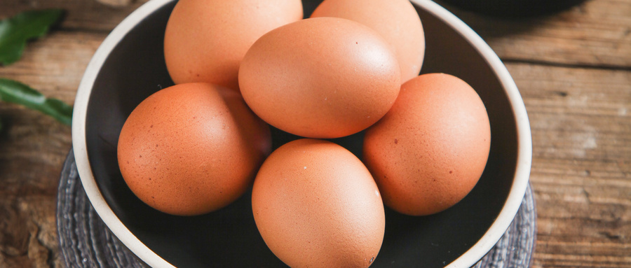 吃鸡蛋担心胆固醇太高？蛋可太冤了